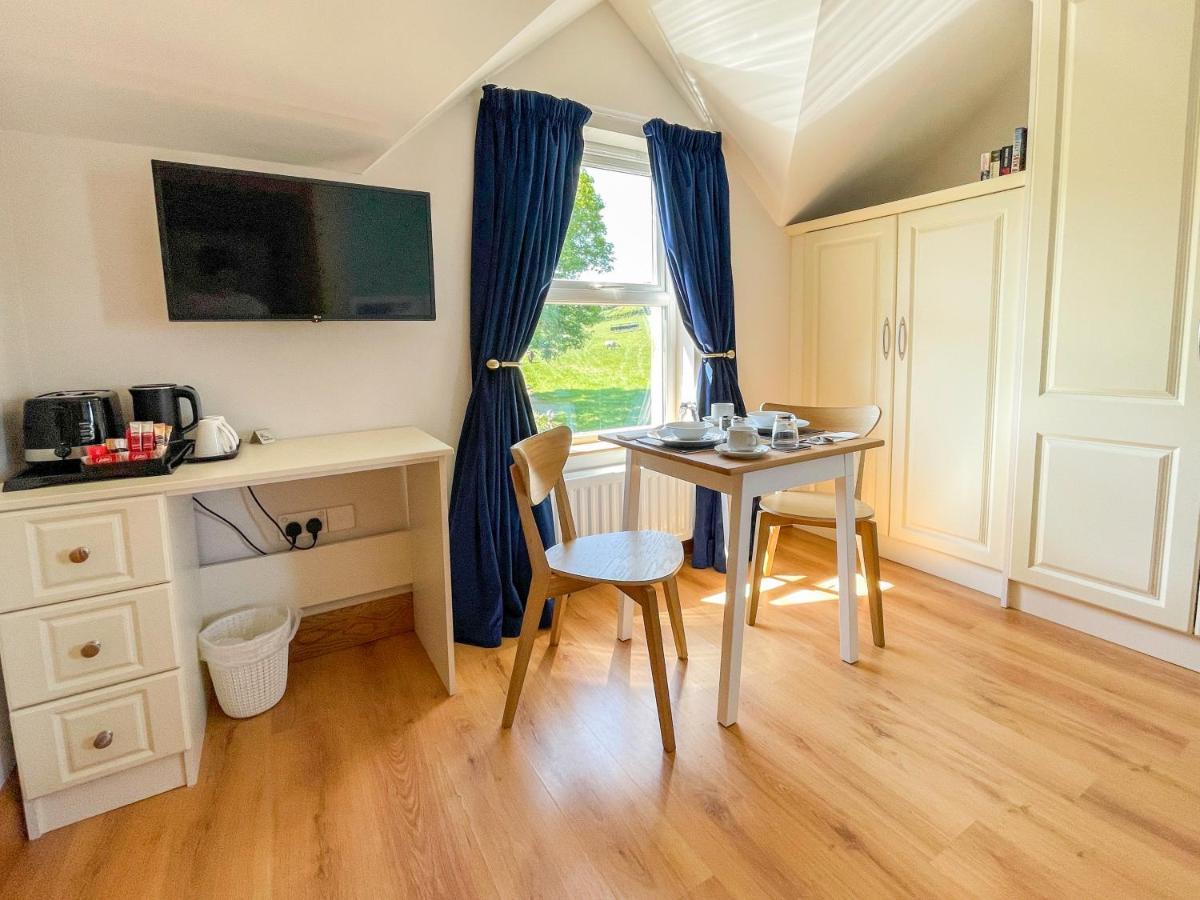 Mount Edwards Hill Guest Accommodation Cushendall Eksteriør bilde