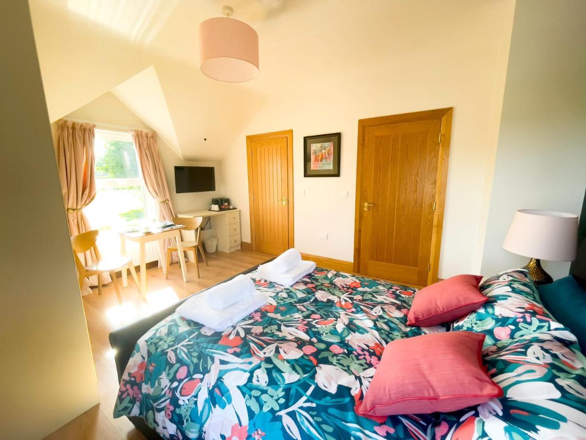 Mount Edwards Hill Guest Accommodation Cushendall Eksteriør bilde